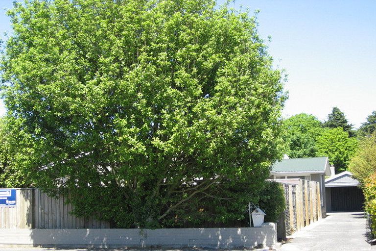 Photo of property in 23 Arlington Street, Burnside, Christchurch, 8053