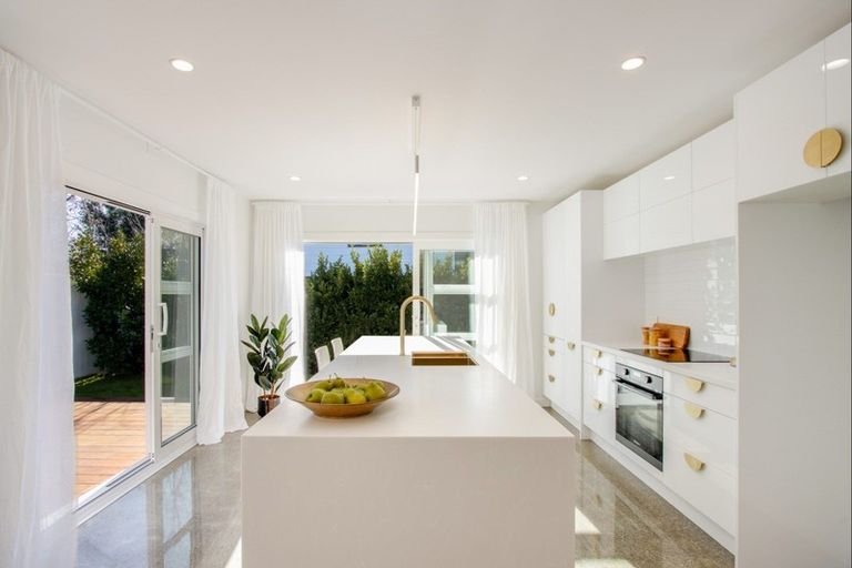 Photo of property in 121a Te Mata Road, Havelock North, 4130