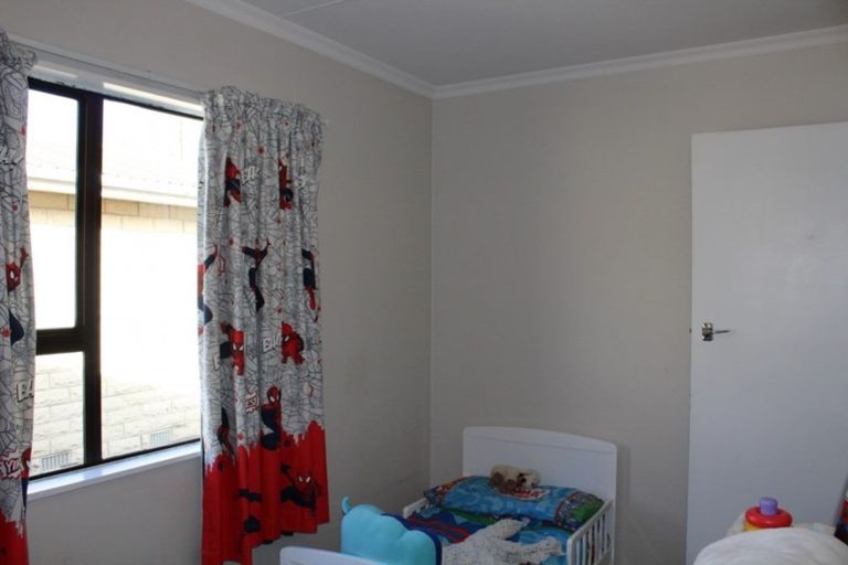 Photo of property in 5 Moore Road, Winton, 9720