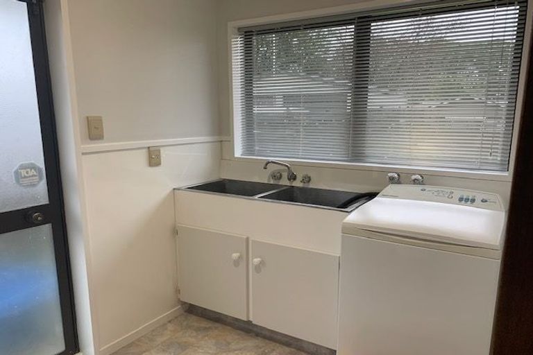 Photo of property in 13 Sheridan Crescent, Leamington, Cambridge, 3432