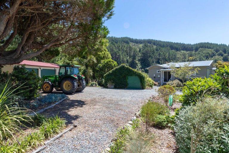 Photo of property in 808 Whitemans Valley Road, Whitemans Valley, Upper Hutt, 5371