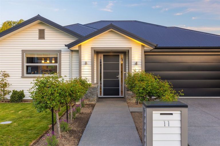 Photo of property in 11 Old Red Barn Road, Halswell, Christchurch, 8025