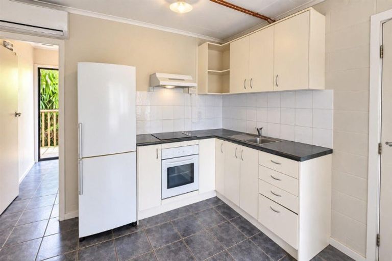 Photo of property in 6/57 Carrington Street, Lower Vogeltown, New Plymouth, 4310