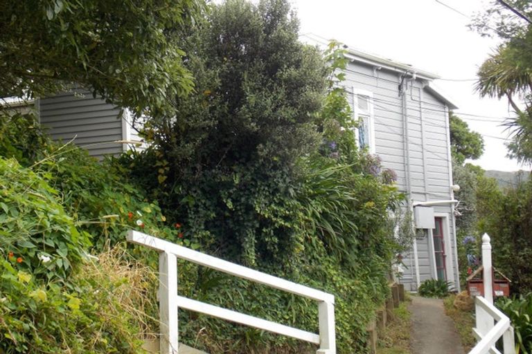 Photo of property in 119 Wadestown Road, Wadestown, Wellington, 6012
