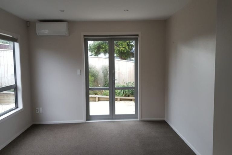 Photo of property in 8a Opapa Street, Titahi Bay, Porirua, 5022