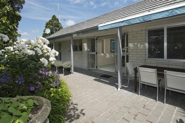 Photo of property in 188a Devonport Road, Tauranga, 3110