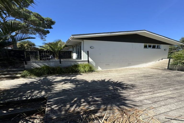 Photo of property in 2/82 Sartors Avenue, Browns Bay, Auckland, 0630