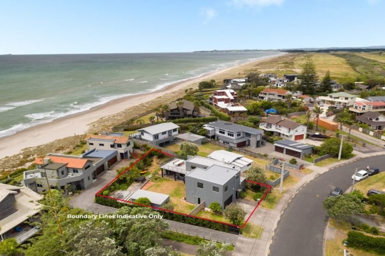 Photo of property in 141 Karewa Parade, Papamoa Beach, Papamoa, 3118