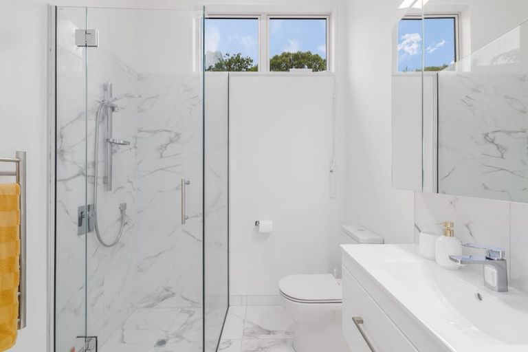 Photo of property in 8 Cass Bay Place, Cass Bay, Lyttelton, 8082