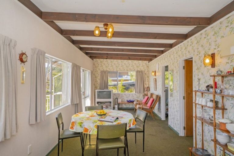 Photo of property in 94 Pa Road, Hahei, Whitianga, 3591