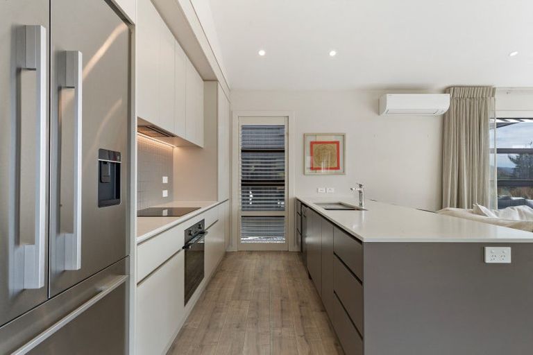 Photo of property in 23 Alps View Place, Lake Hayes, Queenstown, 9304