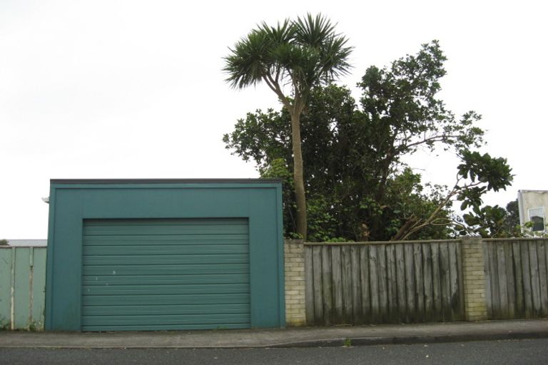 Photo of property in 27 Jans Terrace, Oakura, 4314