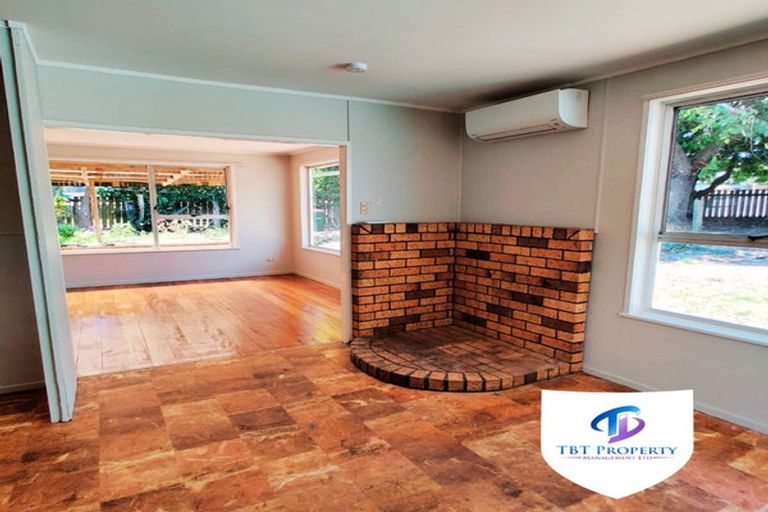 Photo of property in 27 Burndale Terrace, Manurewa, Auckland, 2102