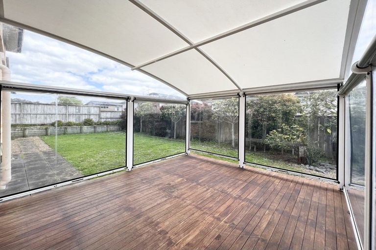 Photo of property in 5 Wye Oak Drive, Schnapper Rock, Auckland, 0632