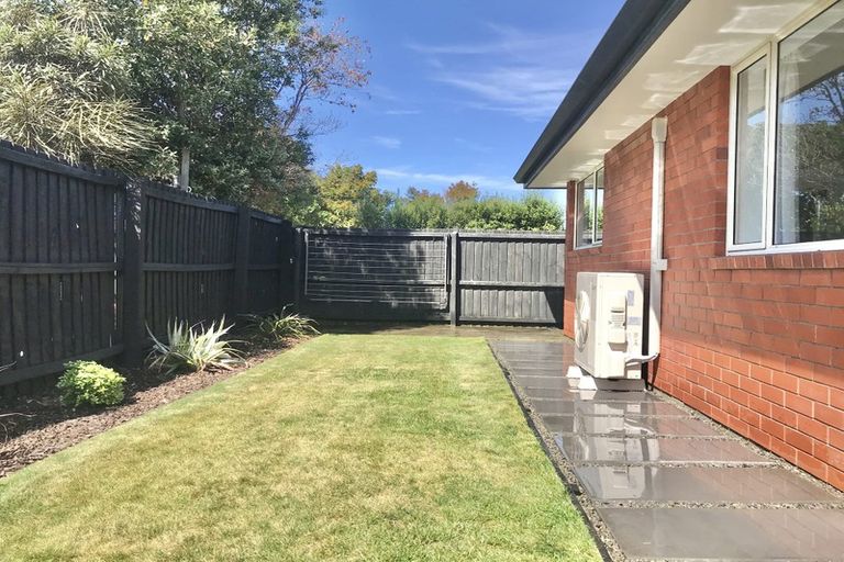 Photo of property in 2/200a Burwood Road, Burwood, Christchurch, 8083