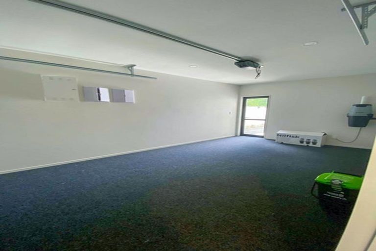 Photo of property in 50 Craigs Way, Hobsonville, Auckland, 0616