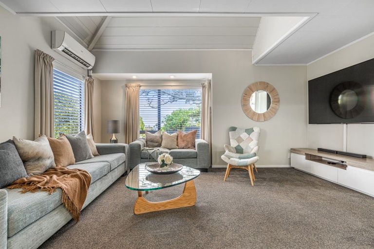 Photo of property in 24 Culver Terrace, Howick, Auckland, 2014