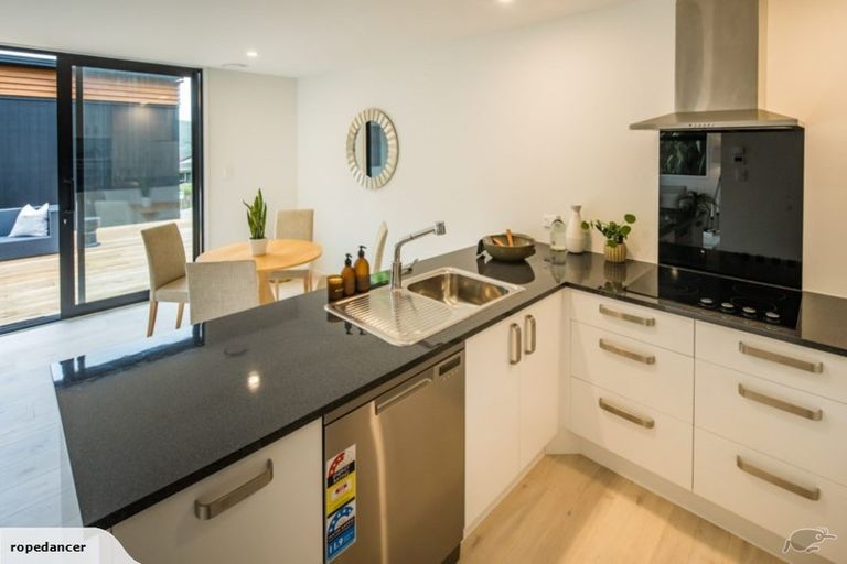 Photo of property in 14 Appleton Place, Karori, Wellington, 6012