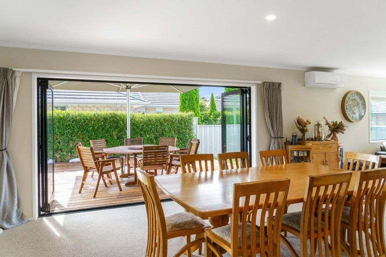 Photo of property in 6 Vantage Place, Omokoroa, 3114