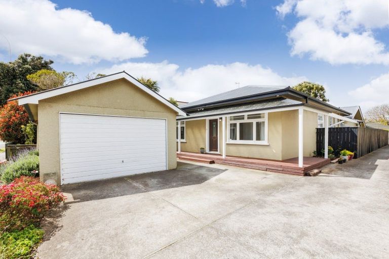 Photo of property in 442 College Street, Hokowhitu, Palmerston North, 4410