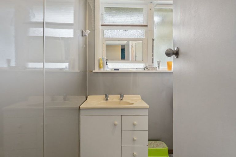 Photo of property in 15 Williams Avenue, Ohura, 3926