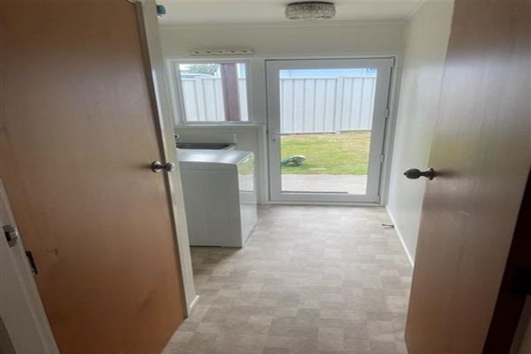 Photo of property in 2/53 Mere Road, Taupo, 3330