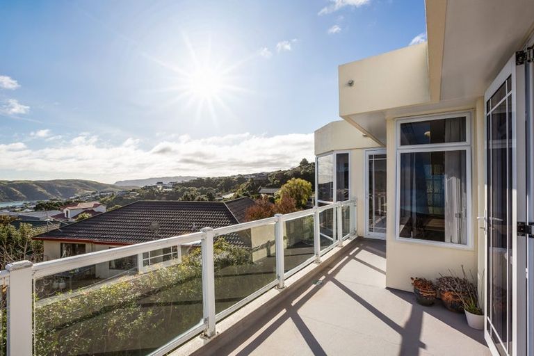 Photo of property in 6 Iona Place, Papakowhai, Porirua, 5024