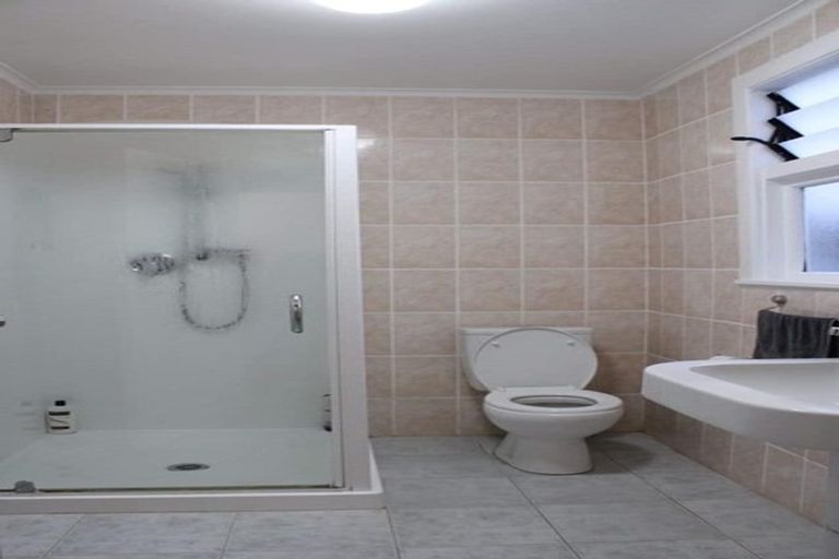 Photo of property in 13 Rewa Road, Three Kings, Auckland, 1024