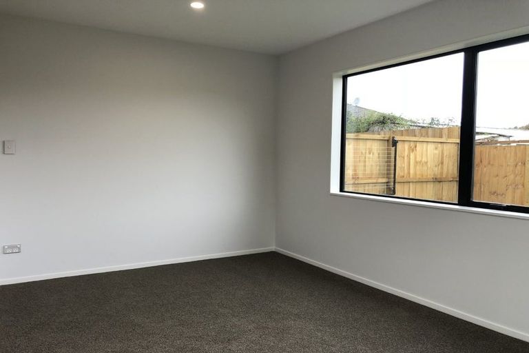 Photo of property in 22 Farmland Road, Papakura, 2110