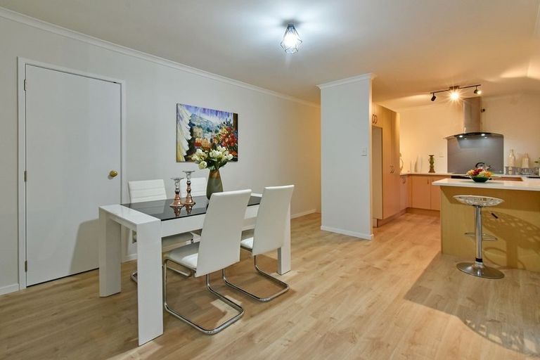 Photo of property in 41 Robin Brooke Drive, Flat Bush, Auckland, 2019