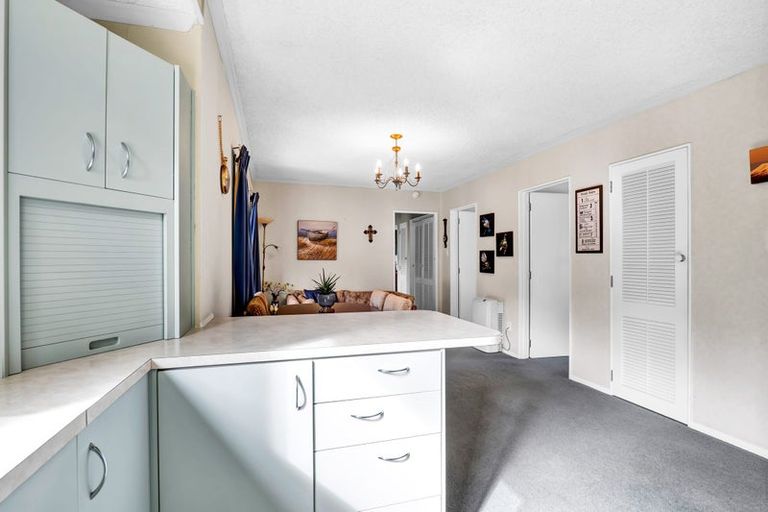 Photo of property in 2 Bronte Place, Whalers Gate, New Plymouth, 4310