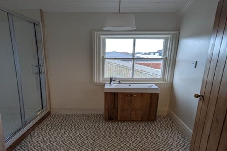 Photo of property in 48 Fitzroy Street, Caversham, Dunedin, 9012