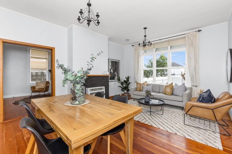 Photo of property in 107 Grays Road, Saint Leonards, Hastings, 4120