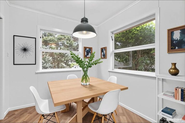 Photo of property in 19 Plumley Crescent, Mangere, Auckland, 2022