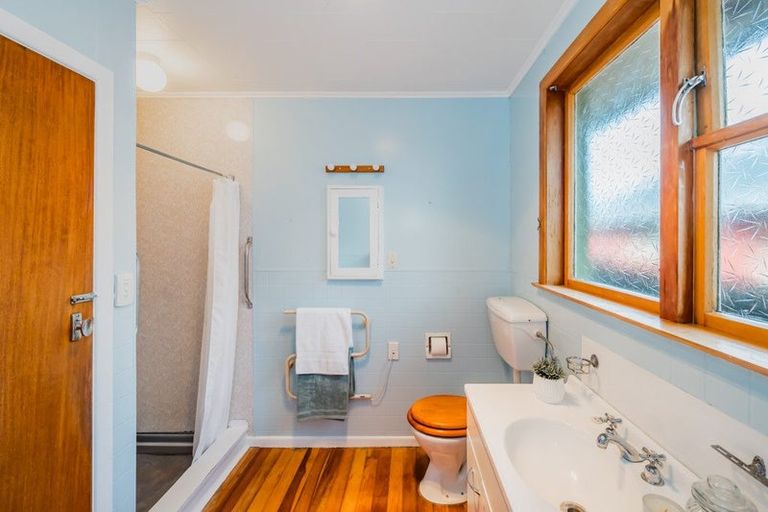 Photo of property in 53 Gray Avenue, Paraparaumu Beach, Paraparaumu, 5032