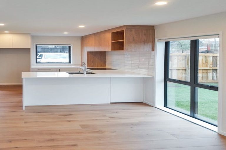 Photo of property in 5/48 Moire Road, Massey, Auckland, 0614