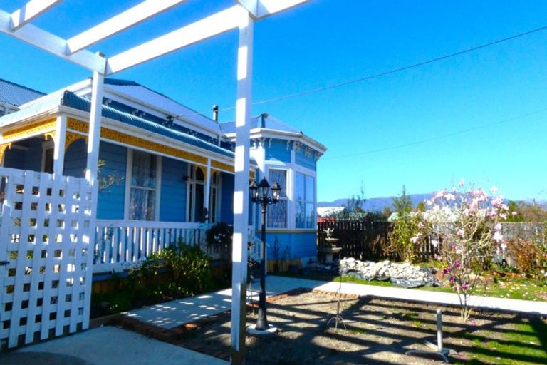 Photo of property in 123 Queen Street, Westport, 7825