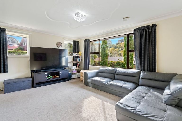 Photo of property in 17 Colquhoun Street, Glenross, Dunedin, 9011