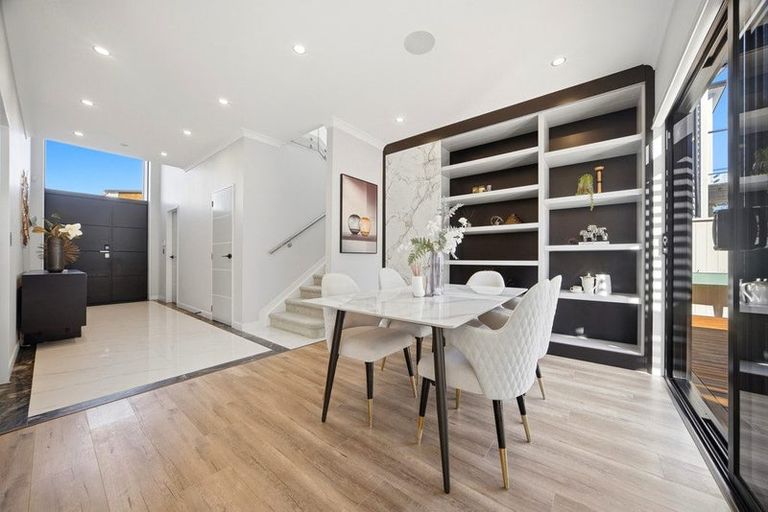 Photo of property in 20 Riroriro Road, Hobsonville, Auckland, 0616
