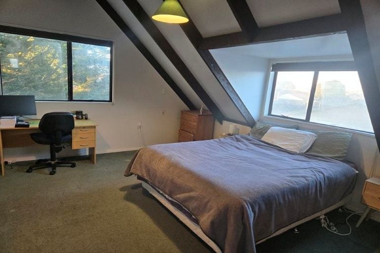 Photo of property in 1/130 Middlepark Road, Sockburn, Christchurch, 8042