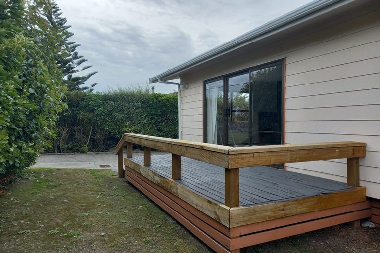 Photo of property in 71 Elizabeth Street, Waikanae, 5036