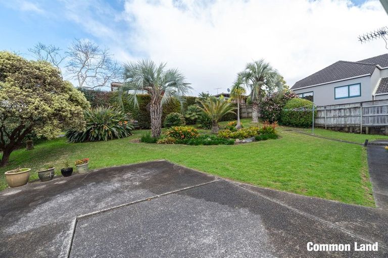 Photo of property in 2/8 East Coast Road, Milford, Auckland, 0620