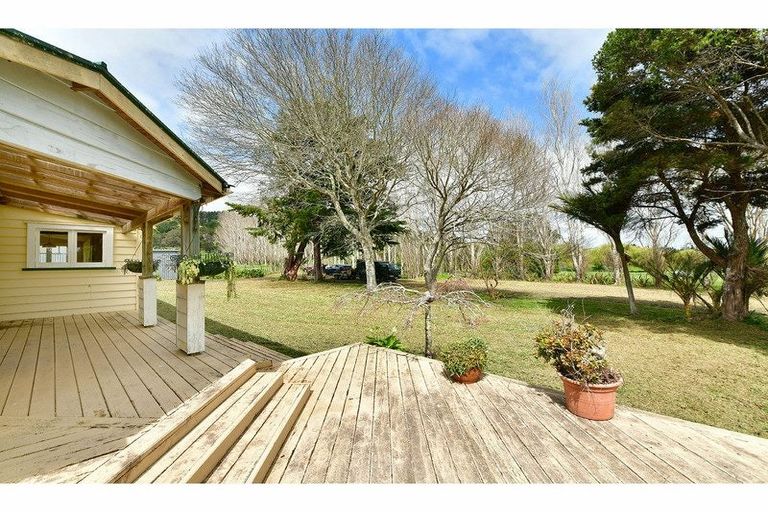 Photo of property in 2882 Kaipara Coast Highway, Glorit, Warkworth, 0984