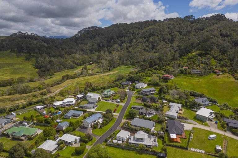 Photo of property in 13 Emmerdale Drive, Hahei, Whitianga, 3591
