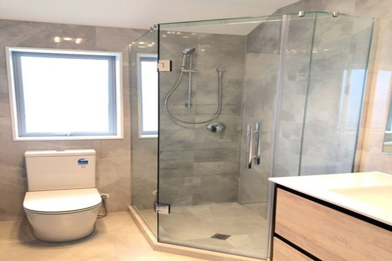 Photo of property in 11 Manuwai Road, Torbay, Auckland, 0630