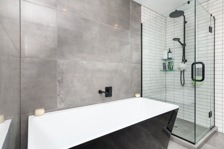 Photo of property in 451 College Street, Hokowhitu, Palmerston North, 4410