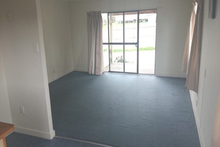 Photo of property in 2/23 Rata Street, New Lynn, Auckland, 0600