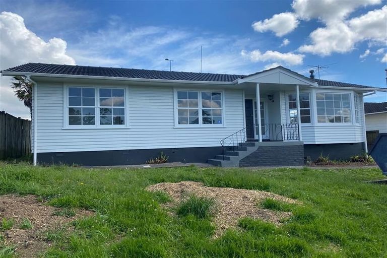 Photo of property in 9 Solo Place, Manurewa, Auckland, 2102