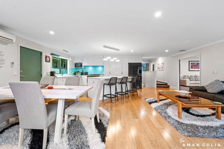 Photo of property in 322b Glenfield Road, Glenfield, Auckland, 0629