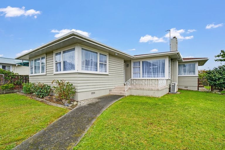 Photo of property in 32 Langley Avenue, Milson, Palmerston North, 4414